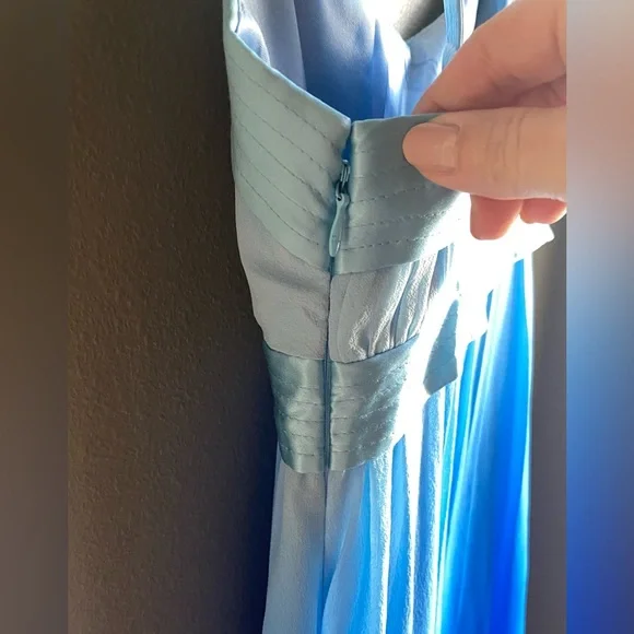 Vintage Donna Morgan Ombré 100% Silk MIDI Dress, Blue, Size 4. - Picture 3 of 8